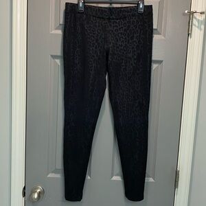 Express Women’s Cheetah Print Leggings SZ L. Black.